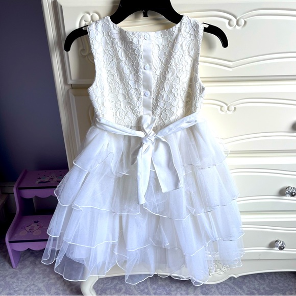 Alice Pi Little Girls Ivory Lace / Tulle Flower Girl / Communion Dress. Size 4 - Picture 7 of 12